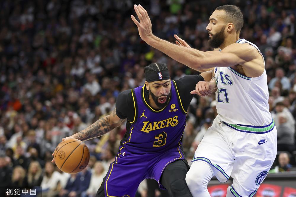 更是全球足 更是全球足