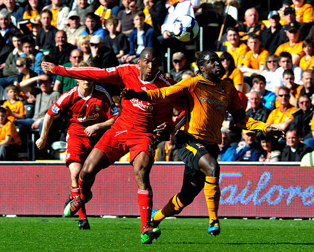 利拉德本赛季两战火箭40中13命中率32%，三分17中4