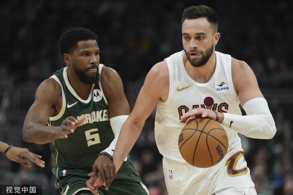 蒙扎已向那不勒斯请求批准引进瓦利德·切迪拉。该球员目前以带买断条款的租借形式效力于萨索洛，但可能在一月离队。 来源：著名记者斯基拉