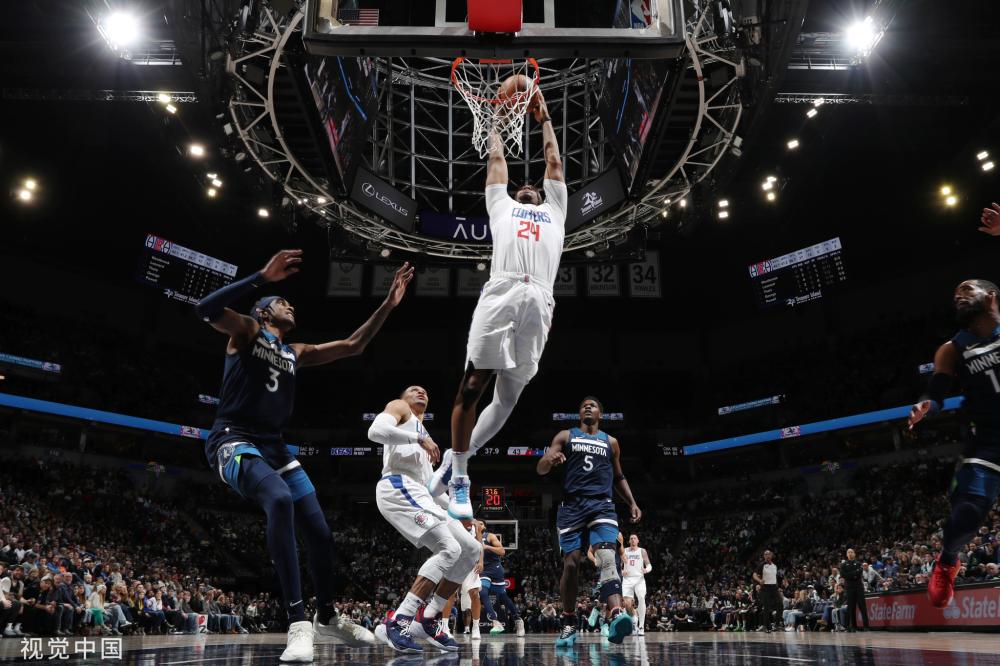 多纳鲁马：我和托纳利关系很好，我的手机里都是他的搞笑图片（多纳鲁马称与托纳利关系融洽：手机里塞满他的搞笑照片）