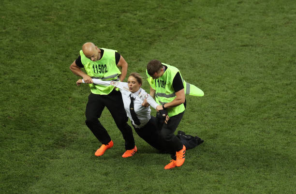 欧联2-1：31岁尤文图斯旧将8分钟连入2球，率意甲第5逆转塞尔塔（欧联2-1：31岁前尤文球员8分钟双响，助意甲第5逆转击败塞尔塔）