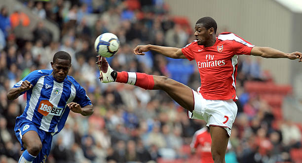 非洲神童引关注，跟队记者：纽卡将与曼城、切尔西、巴萨竞争.